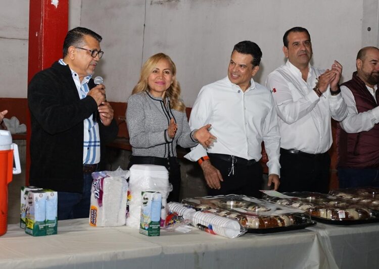 Acuerdan Lalo Gattás y sindicato del Municipio trabajar en unidad