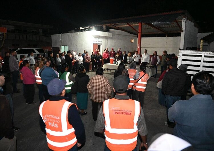 Acuerdan Lalo Gattás y sindicato del Municipio trabajar en unidad