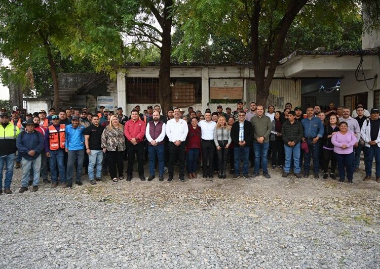 Acuerdan Lalo Gattás y sindicato del Municipio trabajar en unidad