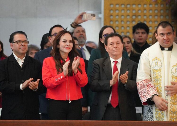 Anuncio apostólico y 30 obispos de México, ordenan a nuevo Obispo en NLD