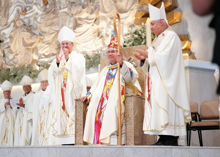 Anuncio apostólico y 30 obispos de México, ordenan a nuevo Obispo en NLD