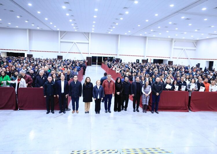 Aumento salarial y pensiones seguras garantiza Américo a las y los trabajadores del Estado