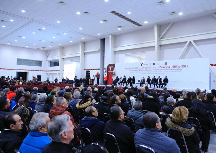 Aumento salarial y pensiones seguras garantiza Américo a las y los trabajadores del Estado