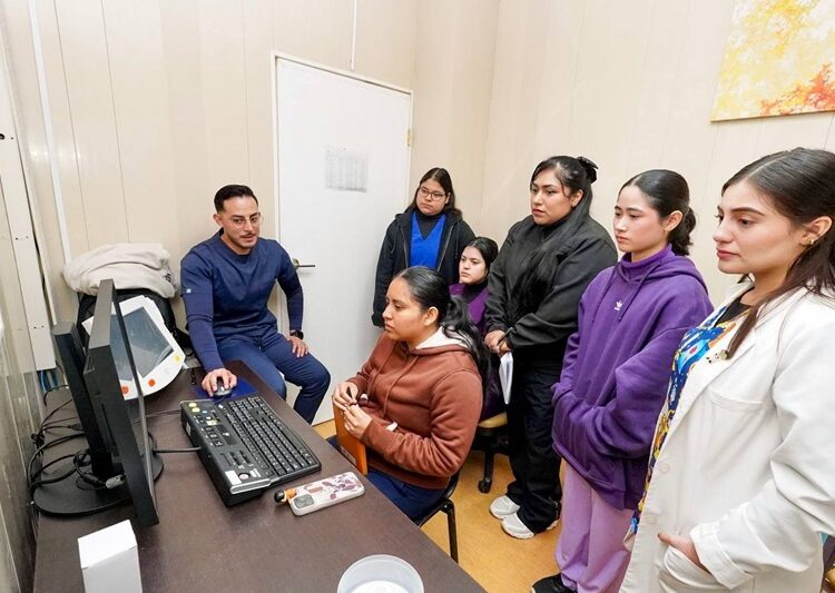 Avanza instalación de tomógrafo del Sistema DIF, capacitan a personal para su uso óptimo