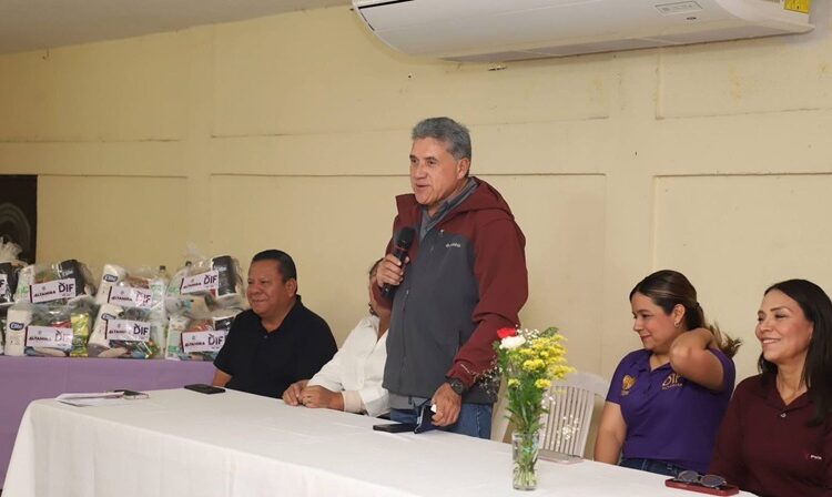 Benefician Gobierno Municipal y DIF Altamira a sector trabajador con despensas