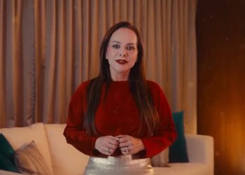 ¡Carmen Lilia envía mensaje de Año Nuevo!