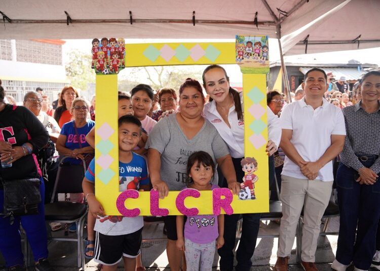 Carmen Lilia entrega obras de infraestructura deportiva en colonia Nueva Era