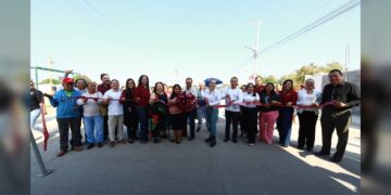 Carmen Lilia entrega obras viales en Valles de Anáhuac