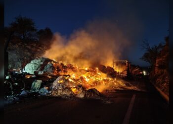 Choque de tráileres provocó incendio en la carretera libre MTY-NLD