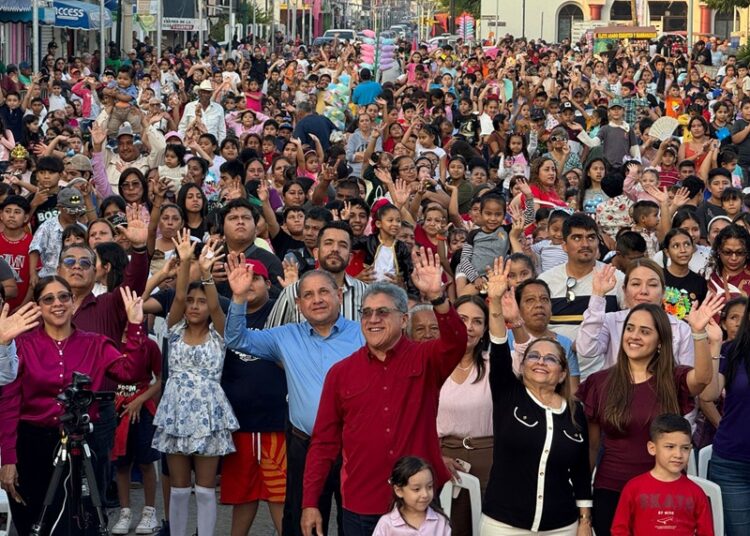 Celebran Gobierno de Altamira y DIF Municipal a niñas y niños por el ‘Día de Reyes’