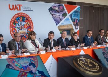 Certificará la UAT a sus estudiantes con estándares internacionales