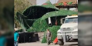 Colapsa monumental Árbol Navideño de Reynosa