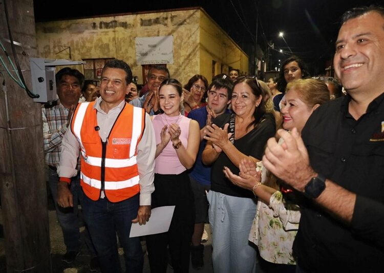 Con la instalación de 36 luminarias LED, refuerza Municipio seguridad en zona centro de Victoria