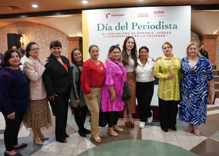 Continúa plan de bacheo en calles de Victoria