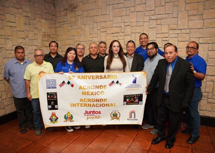 Continúa plan de bacheo en calles de Victoria