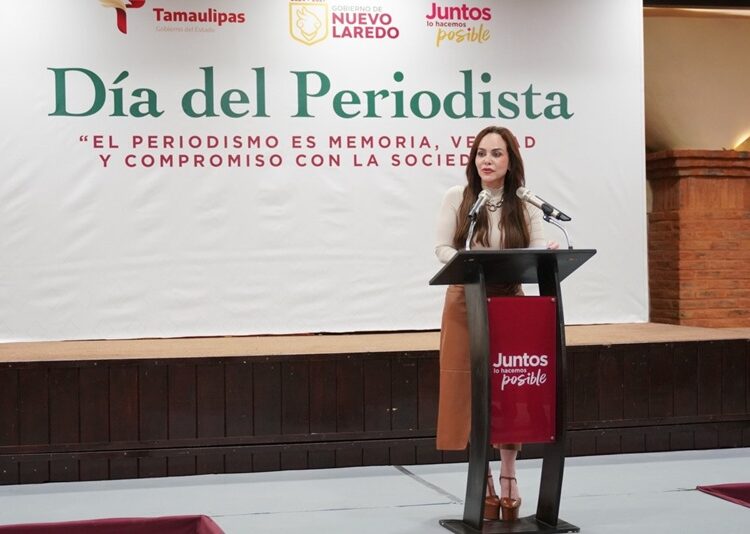 Continúa plan de bacheo en calles de Victoria