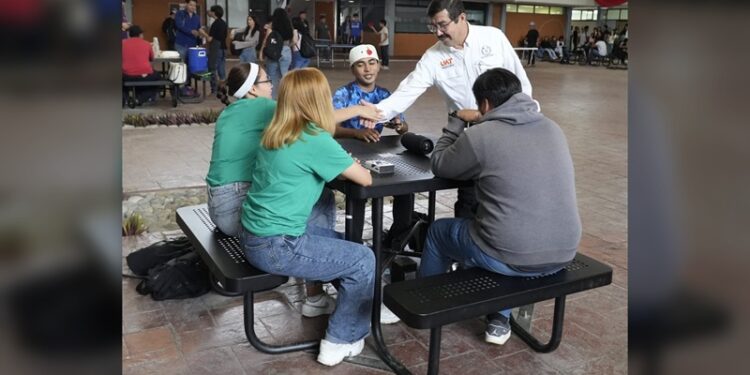 Vela DIF Altamira por la salud y bienestar de quienes más lo necesitan