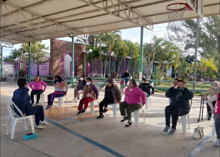 Cuida DIF Altamira el bienestar de las y los abuelitos