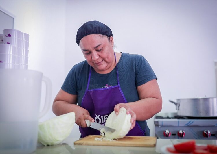 DIF Tamaulipas entrega estímulos a voluntarios de ‘Desayunos y Comedores Comunitarios’