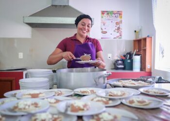 DIF Tamaulipas entrega estímulos a voluntarios de ‘Desayunos y Comedores Comunitarios’