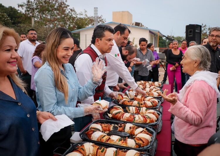 DIF Victoria y gobierno municipal celebran el ‘Día de Reyes’ con familias de la colonia Altas Cumbres