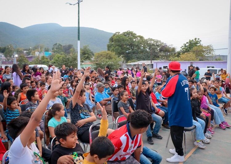 DIF Victoria y gobierno municipal celebran el ‘Día de Reyes’ con familias de la colonia Altas Cumbres