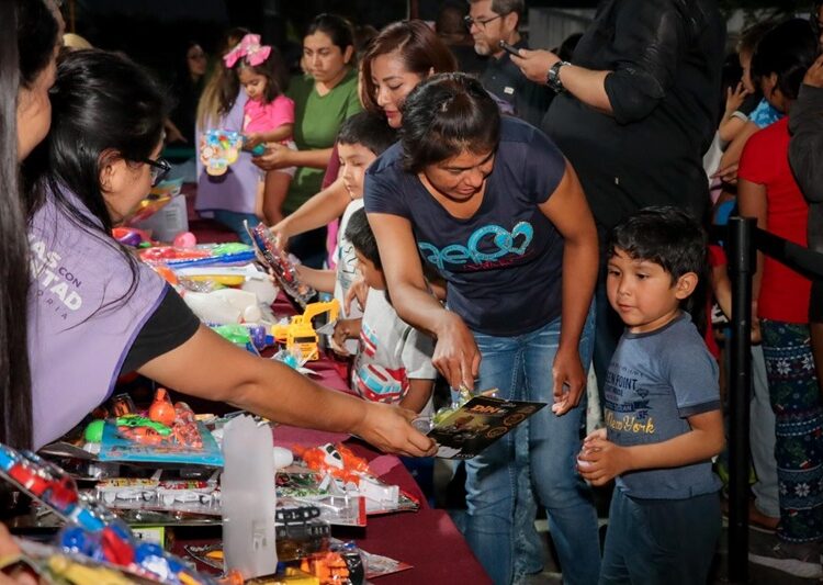 DIF Victoria y gobierno municipal celebran el ‘Día de Reyes’ con familias de la colonia Altas Cumbres