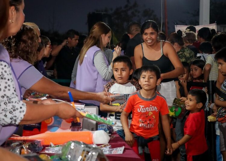 DIF Victoria y gobierno municipal celebran el ‘Día de Reyes’ con familias de la colonia Altas Cumbres