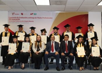 Entrega UP de la Región Ribereña a 39 egresados listos para impulsar el desarrollo regional