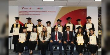 Entrega UP de la Región Ribereña a 39 egresados listos para impulsar el desarrollo regional