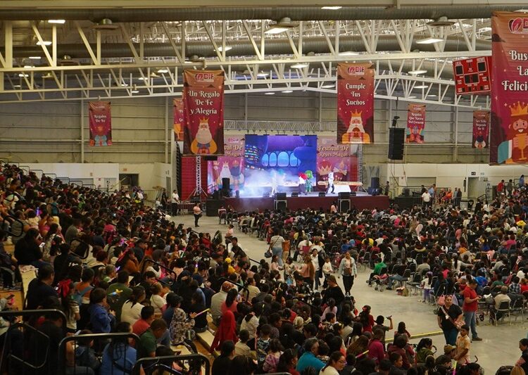 Festival de Reyes Magos 2026 llena de sonrisas y magia el Polyforum La Fe