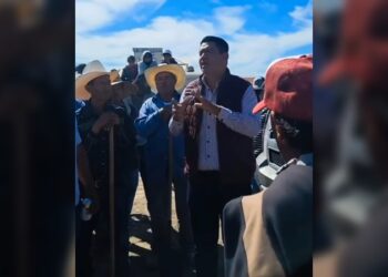 “Tula exhibe a diputado”: llega tarde y con discurso electoral