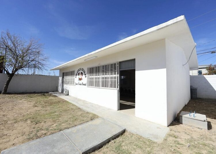 Gobierno de NLD fortalece la infraestructura educativa en la colonia Nueva Era