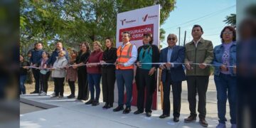 Inaugura Lalo Gattás calles de concreto hidráulico en la colonia Obrera