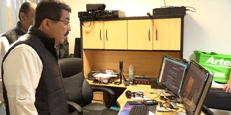 Incorpora UAT tecnología de vanguardia en pruebas vocacionales para estudiantes de bachillerato