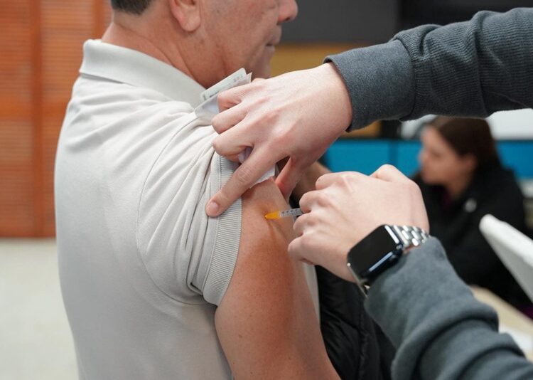 Inicia jornada de vacunación municipal contra COVID, Influenza y Neumococo