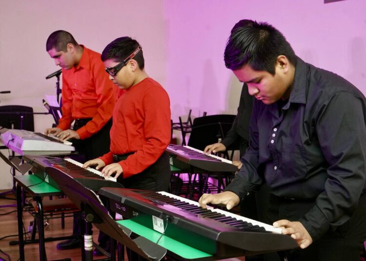 Invita DIF NLD a inscribirse a la escuela de música en el ciclo enero-agosto