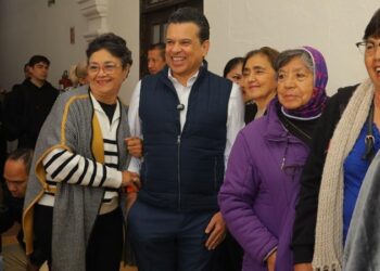 Invita Lalo Gattás a cumplir con el impuesto predial