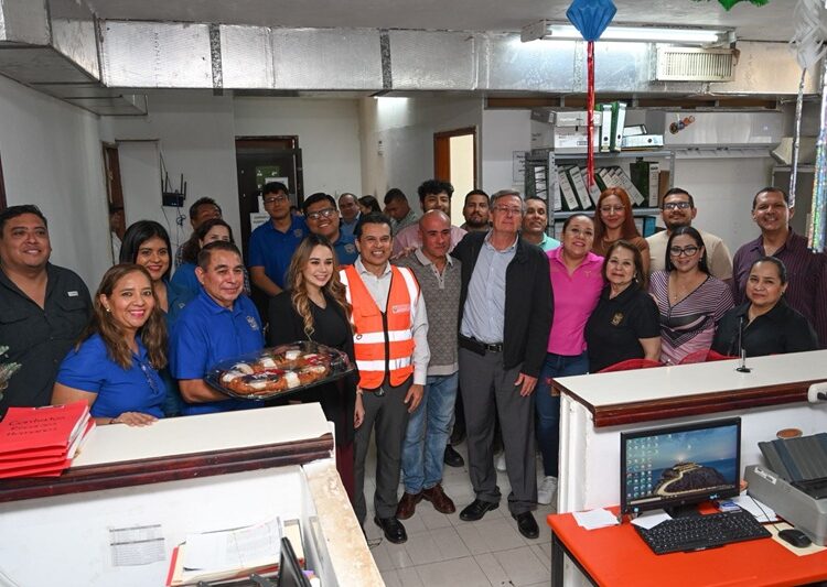 Pide Lalo Gattás a su equipo redoblar esfuerzos a favor de los victorenses