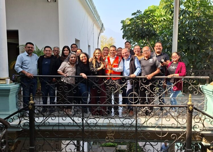 Pide Lalo Gattás a su equipo redoblar esfuerzos a favor de los victorenses