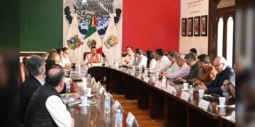 Pide Lalo Gattás a su equipo redoblar esfuerzos a favor de los victorenses