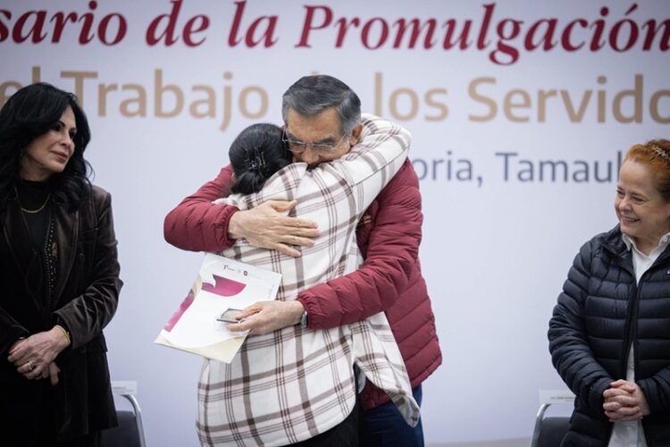 Bien “apapachados” los burócratas en su Día