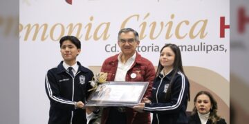 Reconoce Américo importancia de las y los maestros en la formación de una sociedad más humana