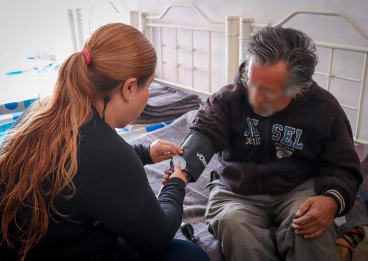 Refuerzan DIF y gobierno de Victoria acciones para proteger la salud de la población ante onda gélida