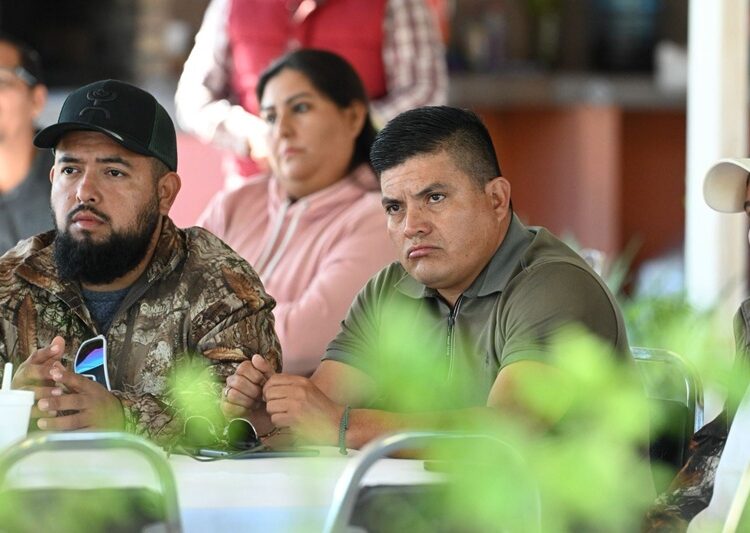 Se comprometen trabajadores de aplicación y reparto en el fomento de Victoria