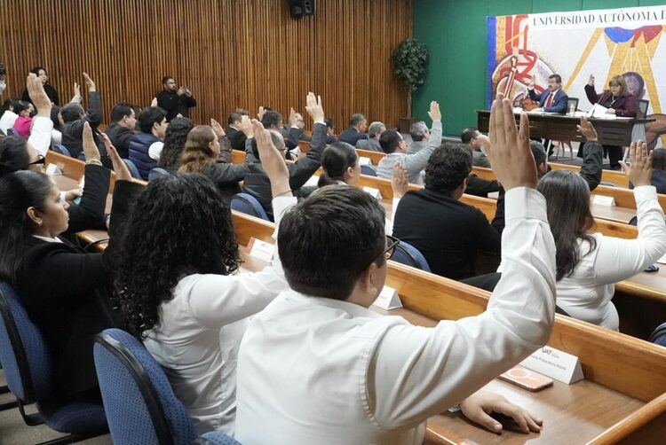 Suma la UAT nuevas carreras y posgrados a su oferta educativa