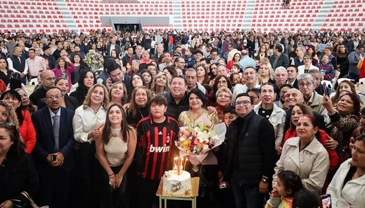 “No estás sola”: URSULA muestra músculo