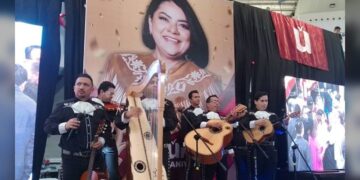 “No estás sola”: URSULA muestra músculo