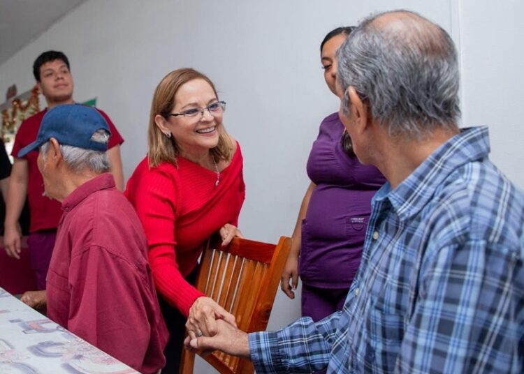 Vela DIF Altamira por el bienestar de adultos mayores