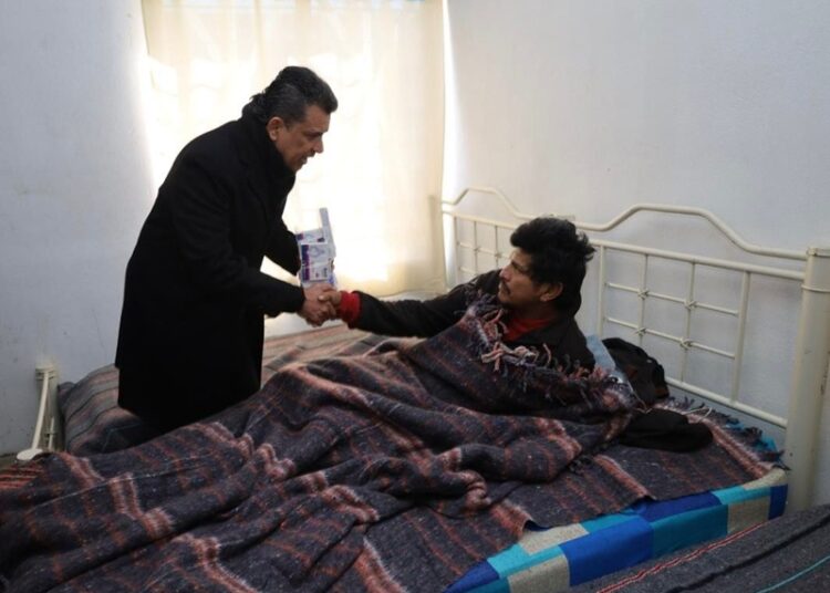 Visitan Lucy y Lalo albergue del CEDIF 1